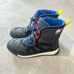 Sorel Whitney II Short Lace Boots - Big Kids' size 4